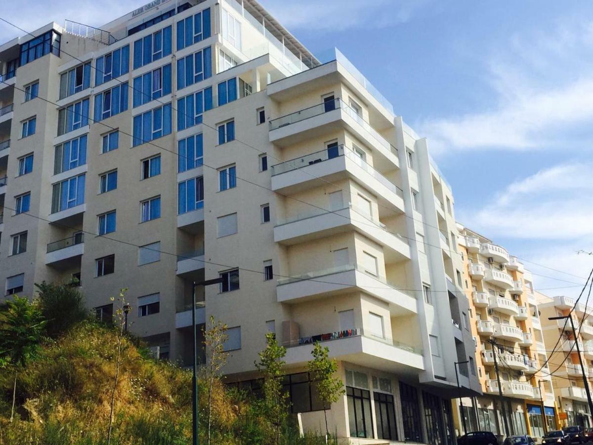 Melody Apartment Vlore Exterior photo